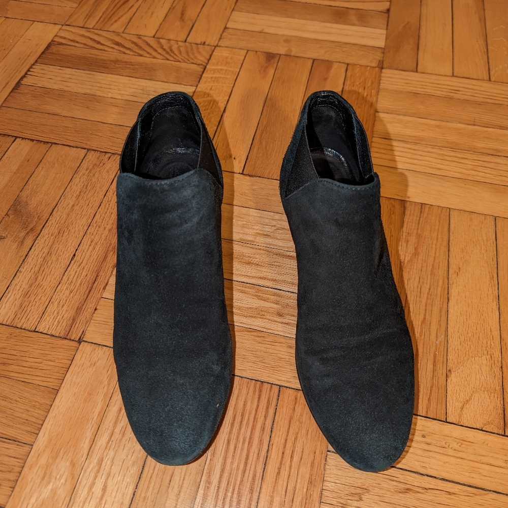 Aquatalia Fabrizia Black Suede Ankle Bootie - Picture 2 of 8